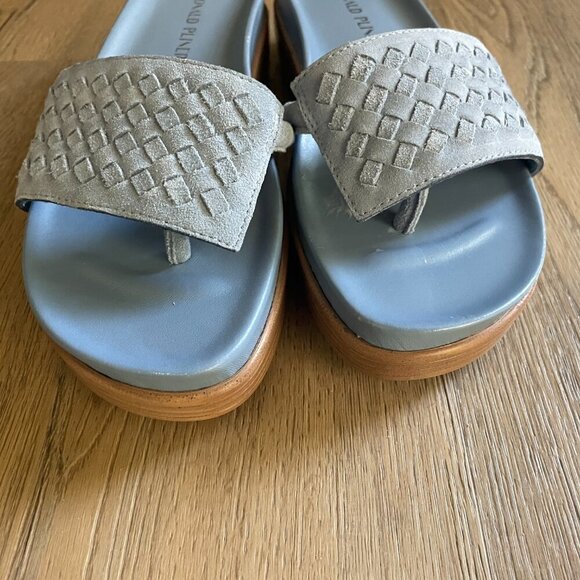 Donald Pliner Women's Fifi Slide Sandals Blue Leather Upper Resort 8.5M - Picture 3 of 9